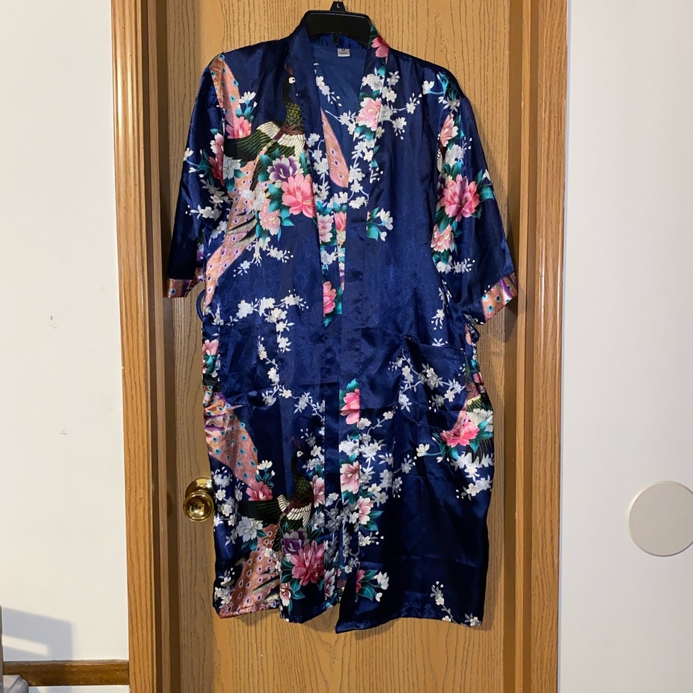 Navy robe